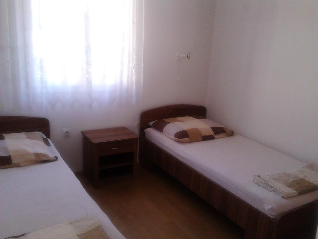 Apartman Vladic Apartment Grebastica Exterior photo